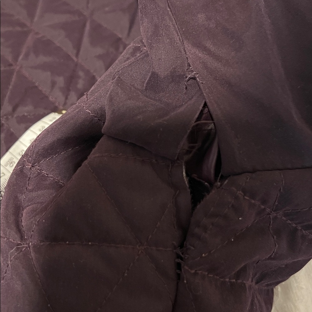 *needs repair* Mondetta Purple Quilted Jacket with Detachable Hood – Size Small - Picture 6 of 6